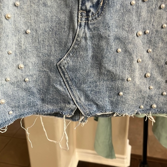 Toni denim with pearls high waisted mini skirt Size L/ 30” - Picture 13 of 17